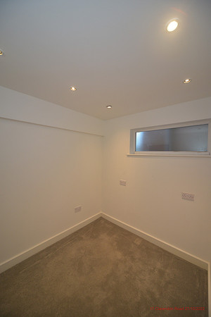 17 Clarendon Road Inventory Oct 2022 098