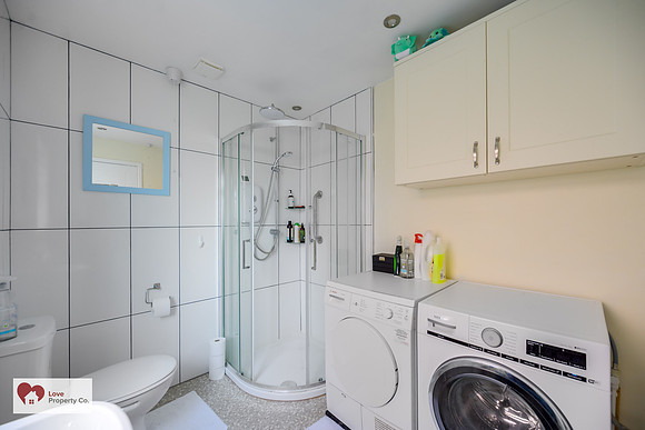 105 Hanbury Road-16