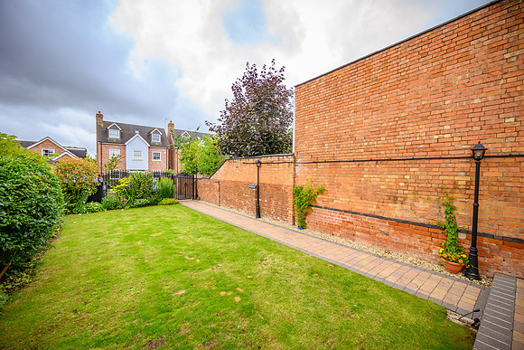 50 Hilmorton Road-38