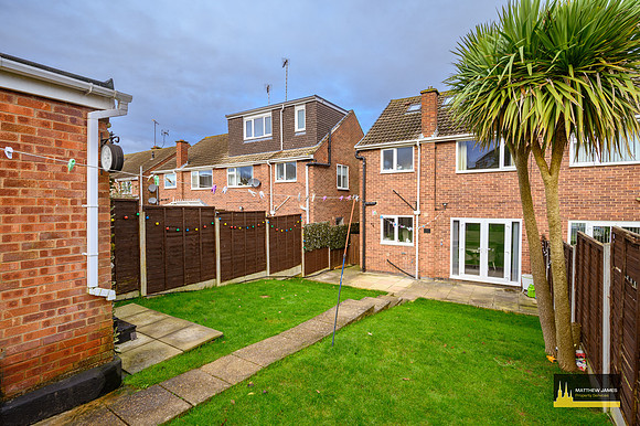 44 Bruntingthorpe Way-32
