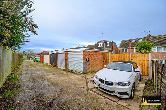 44 Bruntingthorpe Way-23-Edit-resized