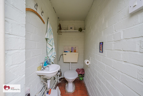 8 Beausale Road-19