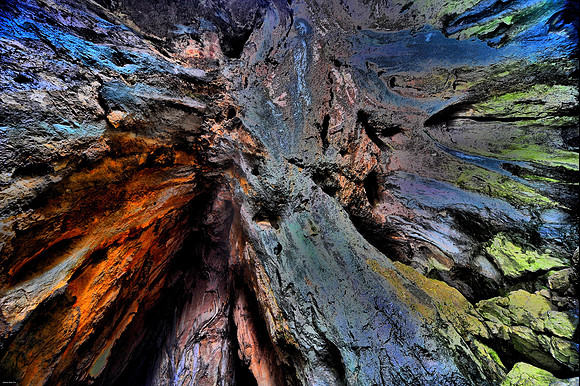 Thors Cave 1b.jpg