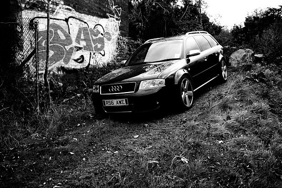 My RS6_2009_10_17_05_b&w.JPG