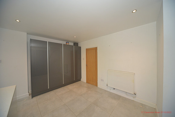 17 Clarendon Road Inventory Oct 2022 056
