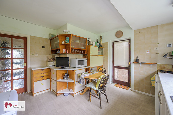8 Beausale Road-15