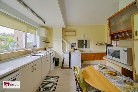 8 Beausale Road-16