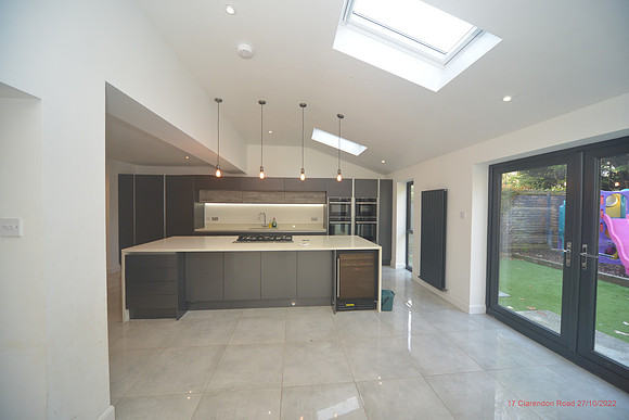 17 Clarendon Road Inventory Oct 2022 082