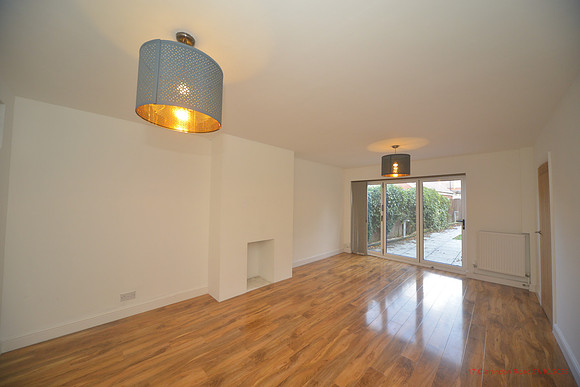 17 Clarendon Road Inventory Oct 2022 049
