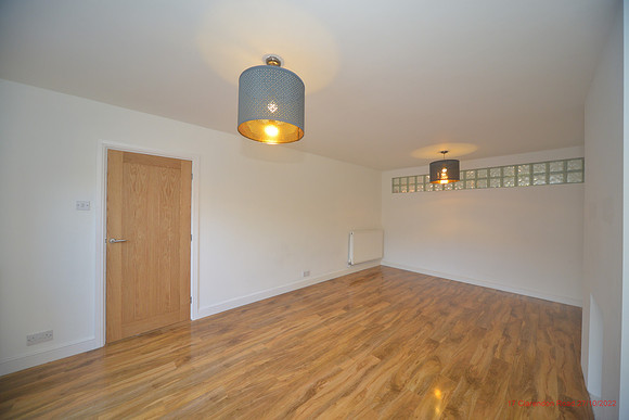 17 Clarendon Road Inventory Oct 2022 052