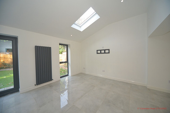 17 Clarendon Road Inventory Oct 2022 080