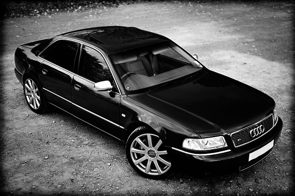 Amar S8_2009_10_17_03_b&w.JPG